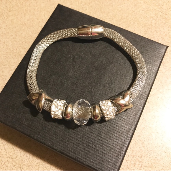 ✨💖'Elegance' charm bracelet - Picture 3 of 4